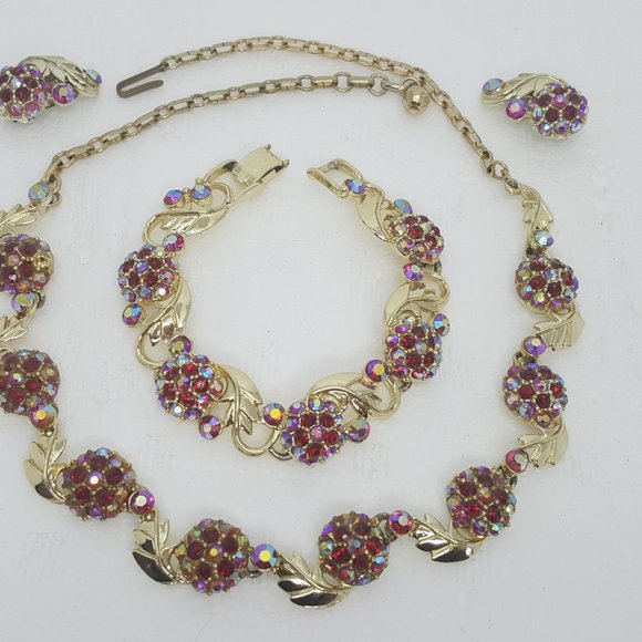 Vtg. Raspberry Rhinestone Set - Picture 11 of 16
